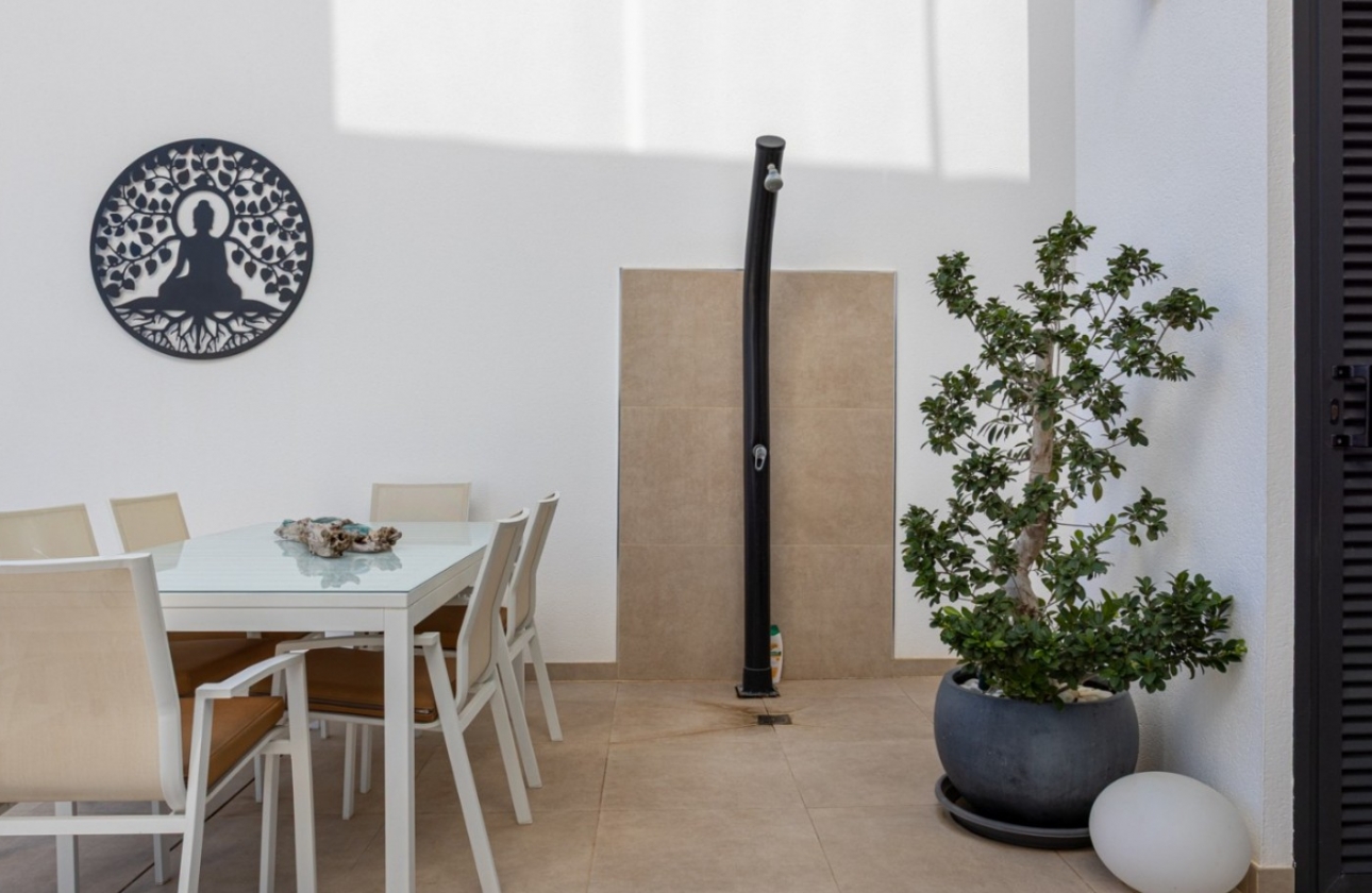 Resale - House - Benijofar