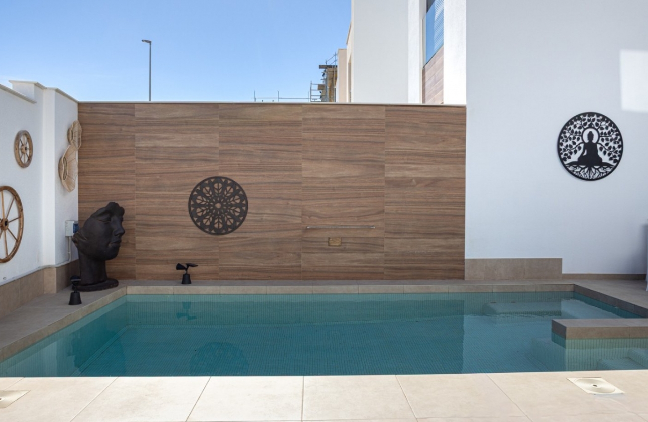 Resale - House - Benijofar