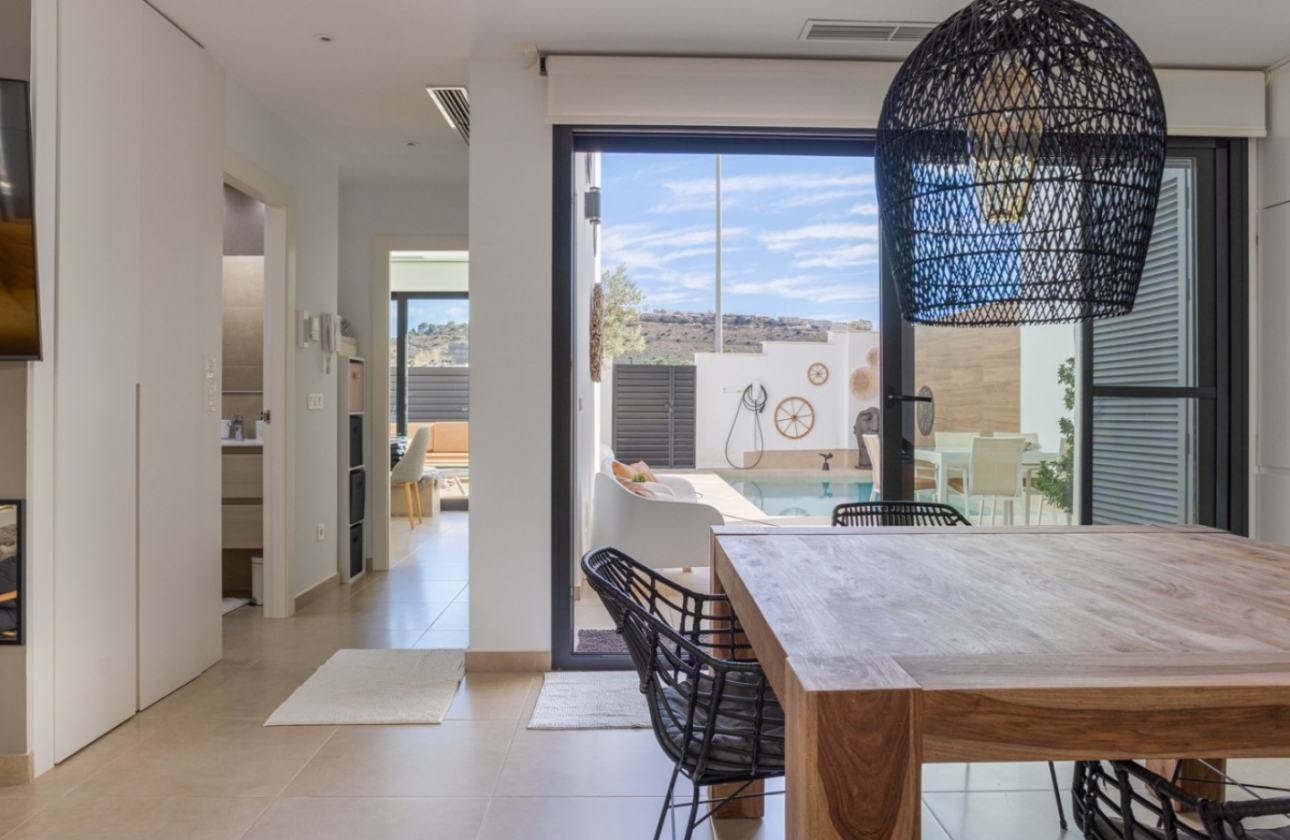 Resale - House - Benijofar