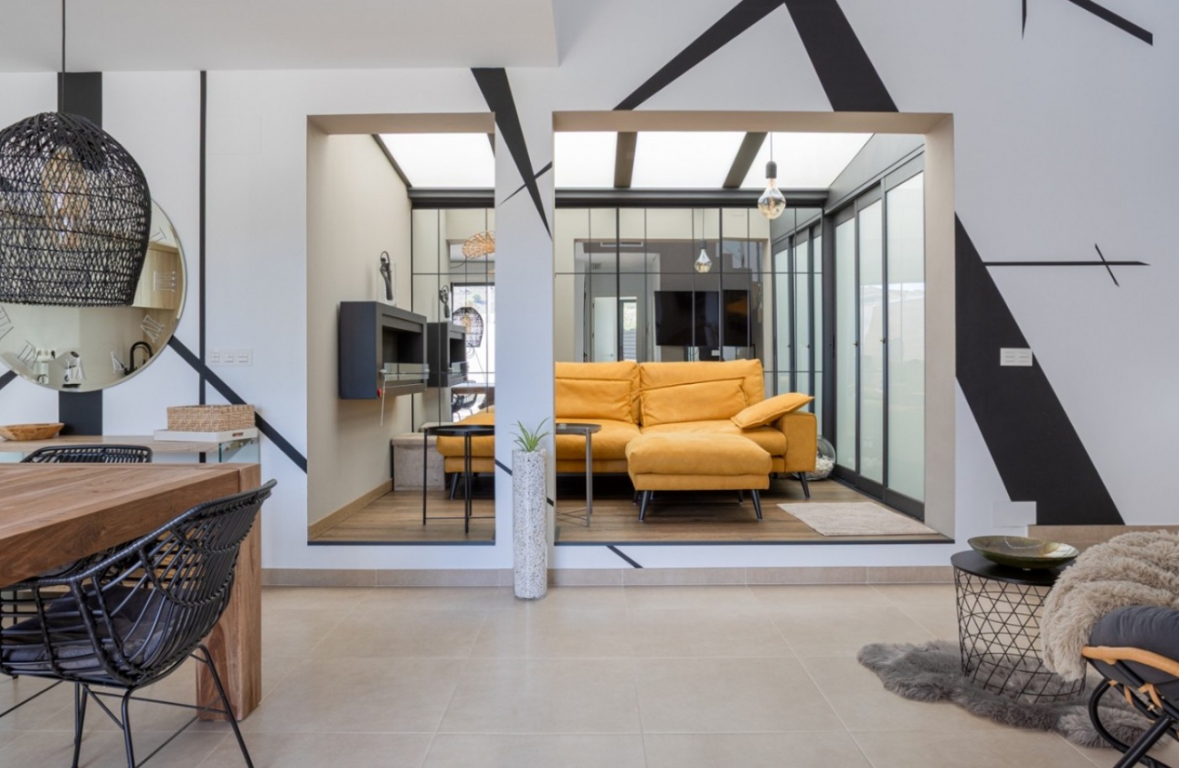 Resale - House - Benijofar