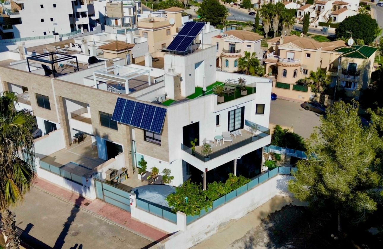 Revente - Villa - Orihuela Costa - Villamartín