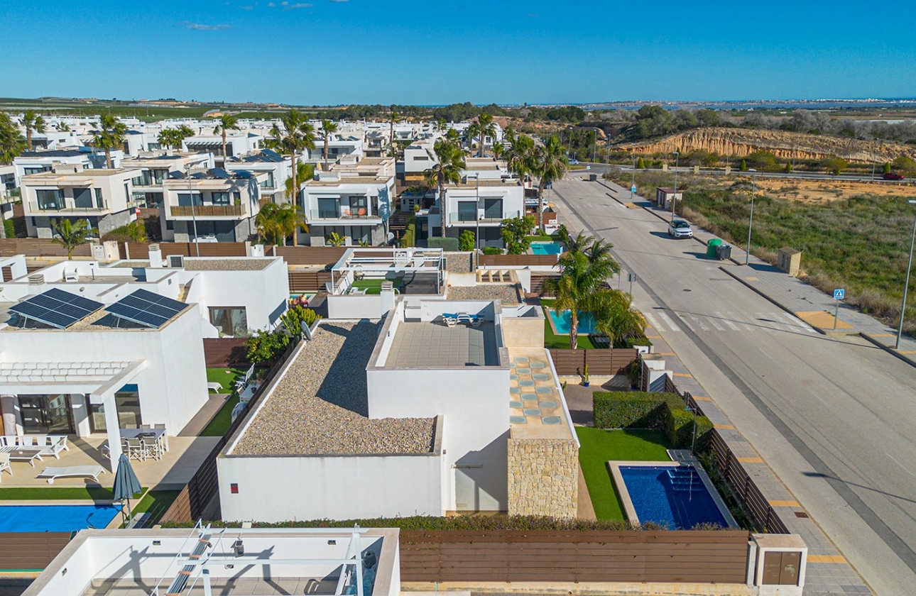 Resale - Villa - Vistabella Golf