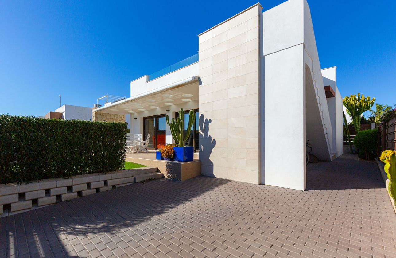 Resale - Villa - Vistabella Golf