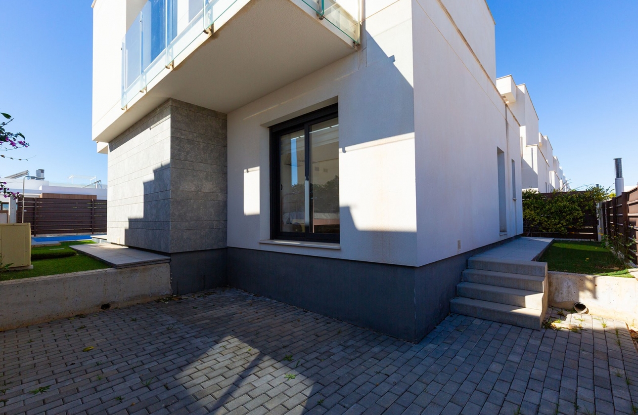 Resale - Villa - Vistabella Golf