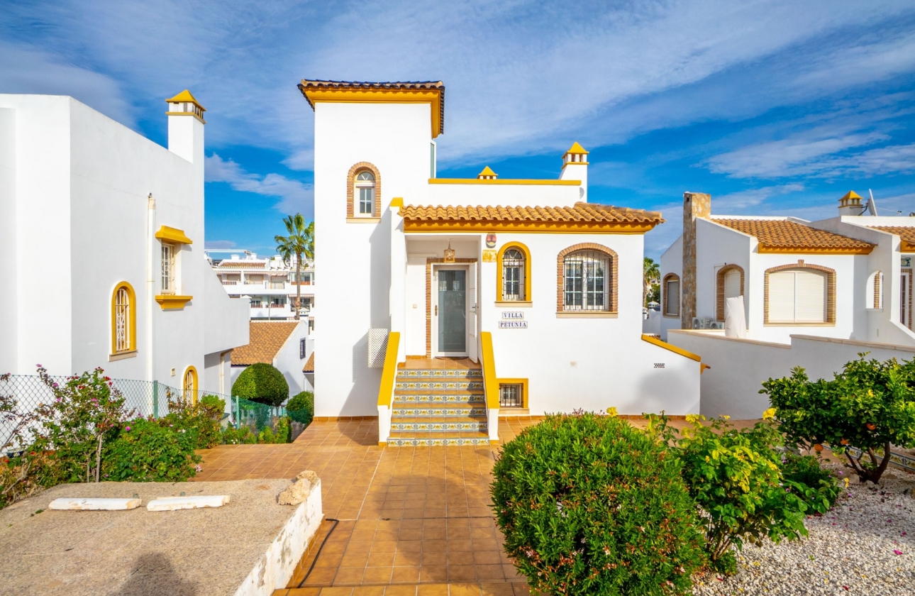 Revente - Villa - Orihuela Costa - Villamartín