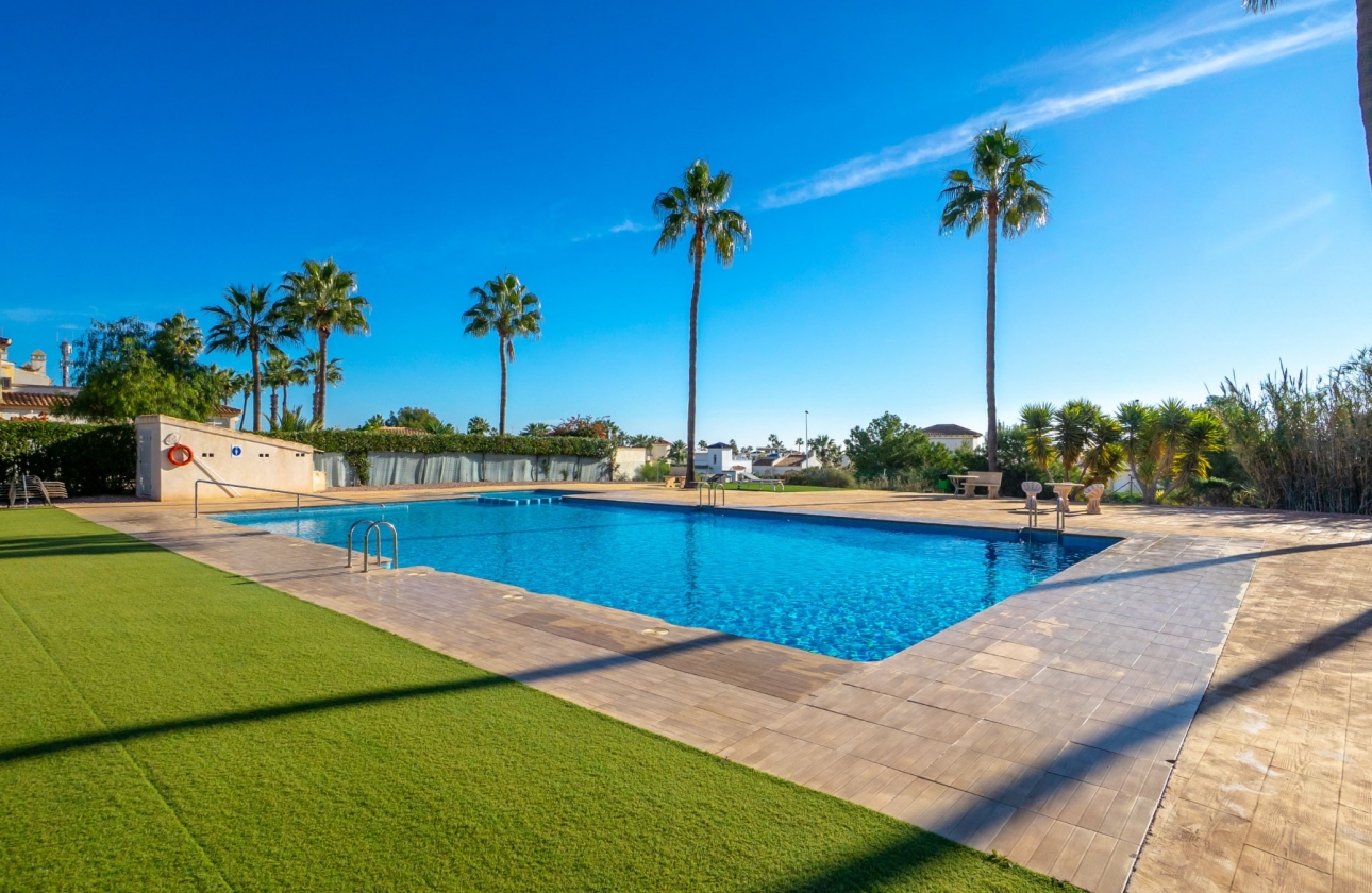 Revente - Villa - Orihuela Costa - Villamartín