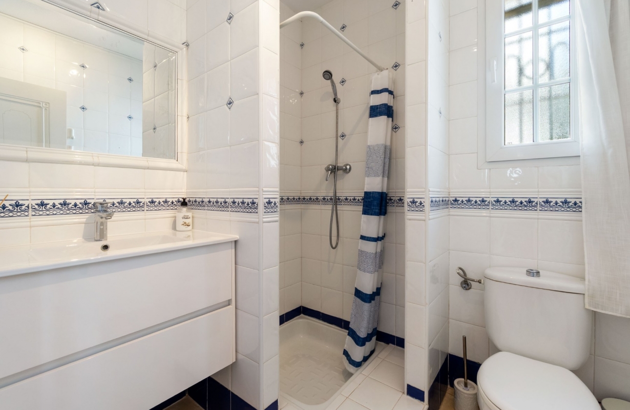 Revente - Villa - Orihuela Costa - Villamartín