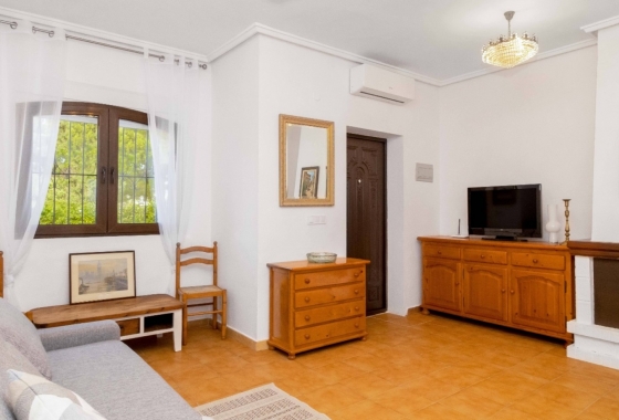 Resale - House - Orihuela Costa - La Zenia