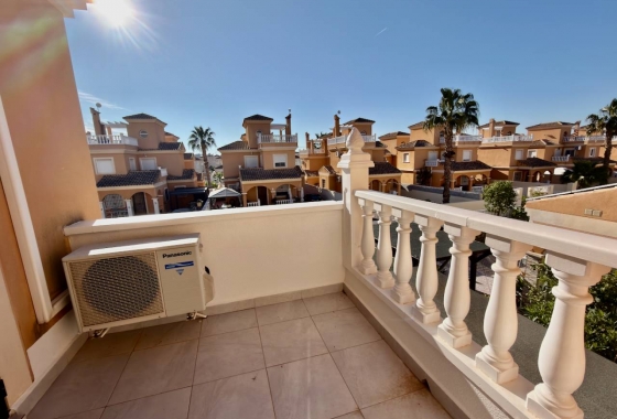 Reventa - Villa - Lo Crispin