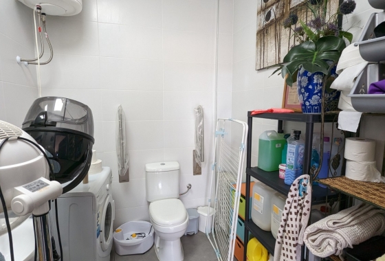 Resale - Commercial - Lo Crispin