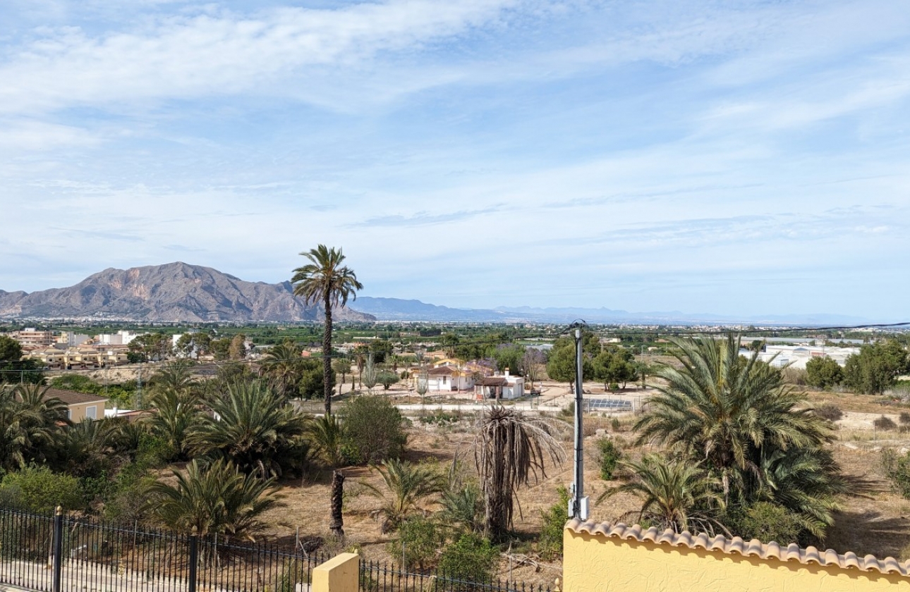 Resale - Villa - Bigastro