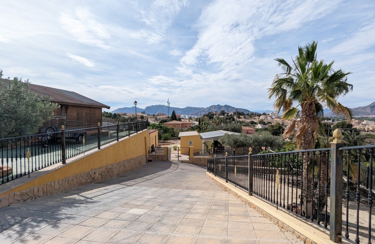 Resale - Villa - Bigastro