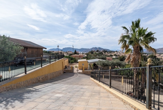 Resale - Villa - Bigastro