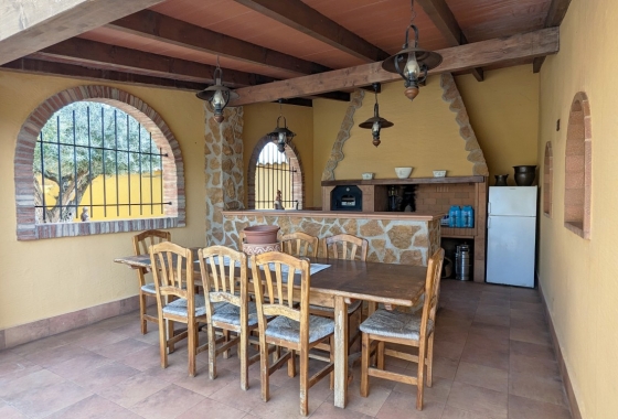 Resale - Villa - Bigastro