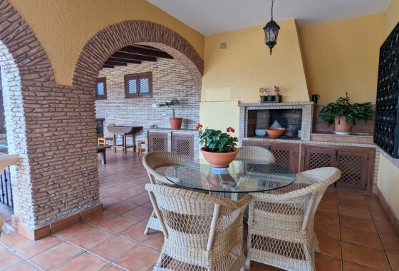 Resale - Villa - Bigastro