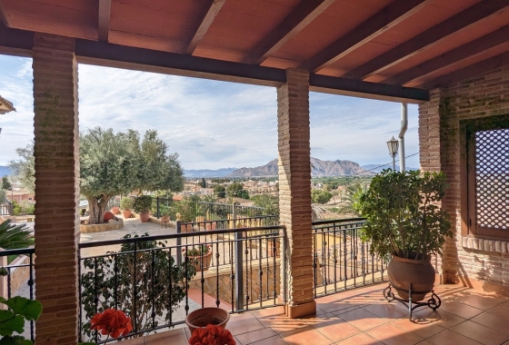 Resale - Villa - Bigastro