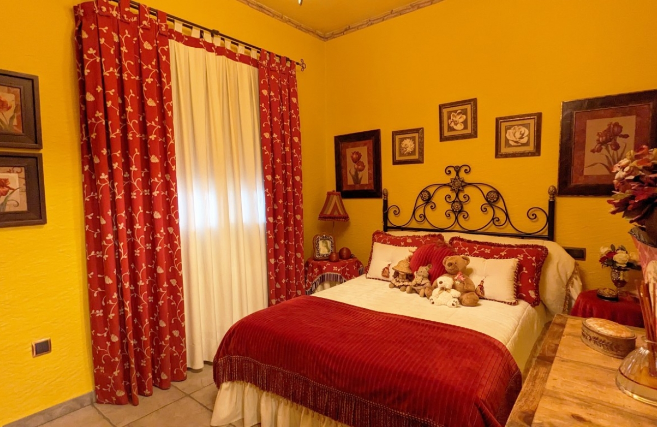 Resale - Villa - Bigastro