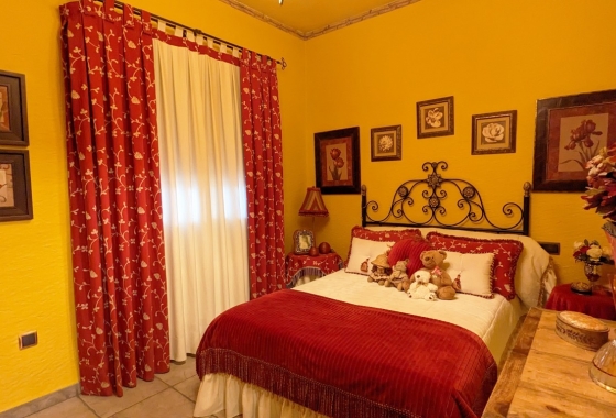 Resale - Villa - Bigastro