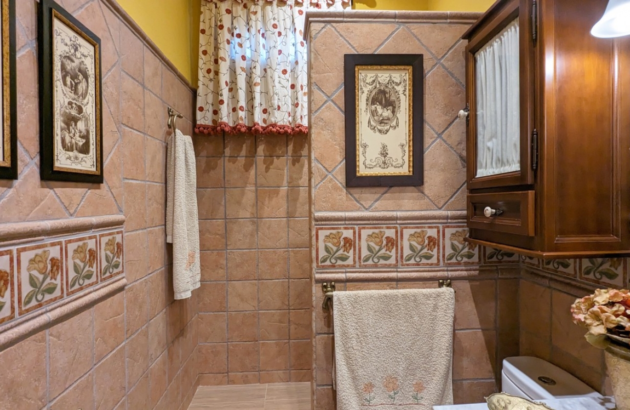 Resale - Villa - Bigastro