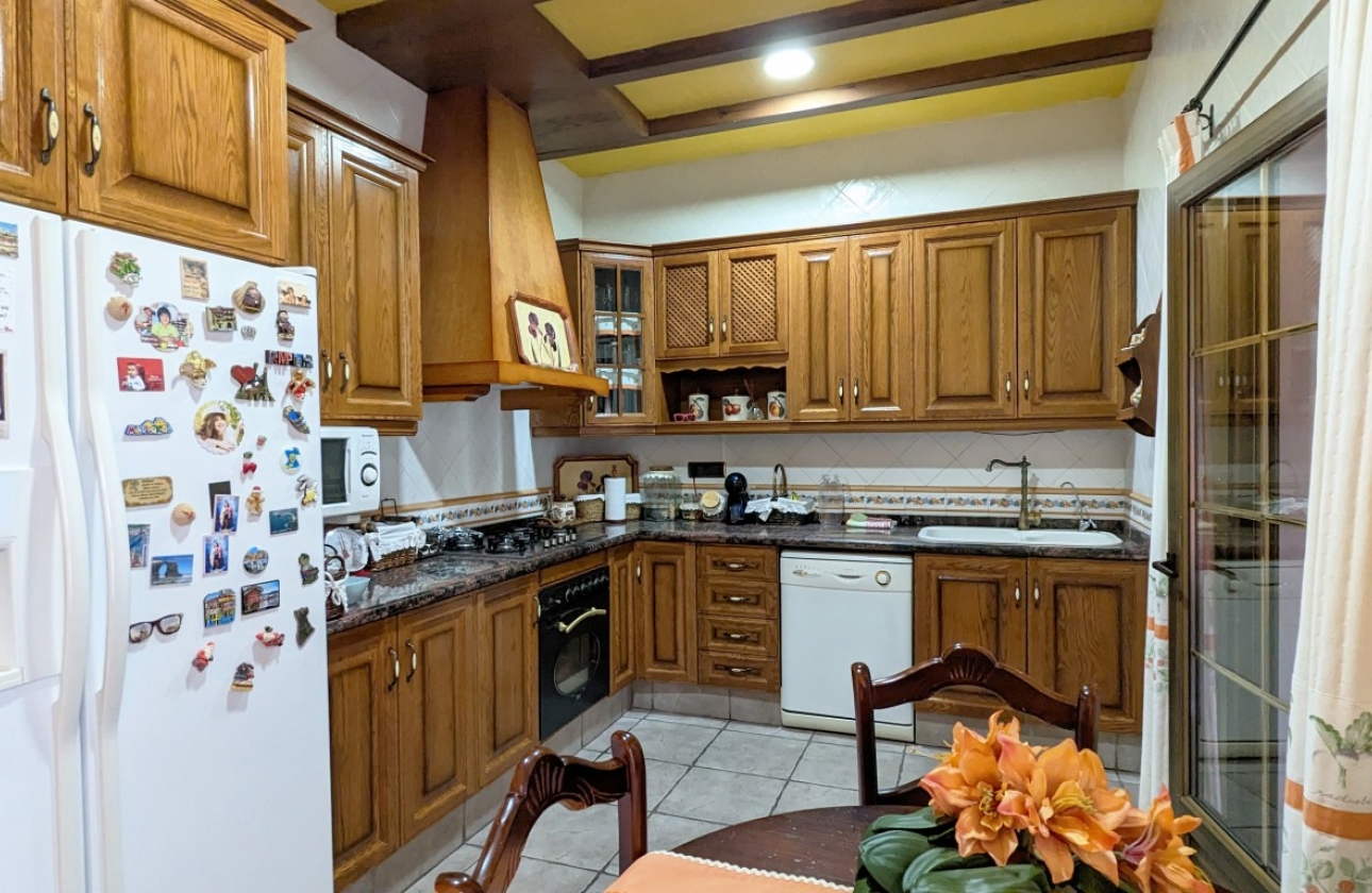 Resale - Villa - Bigastro