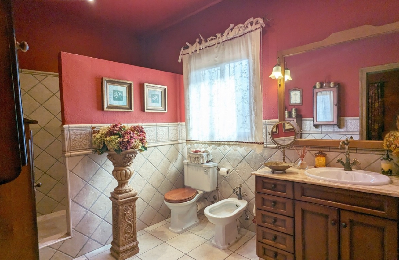 Resale - Villa - Bigastro