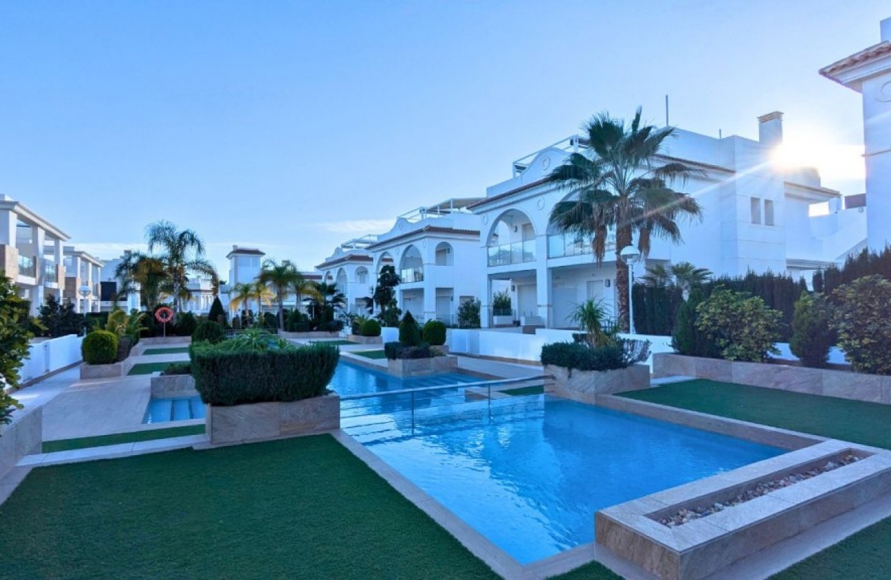 Herverkoop - Villa - Ciudad Quesada