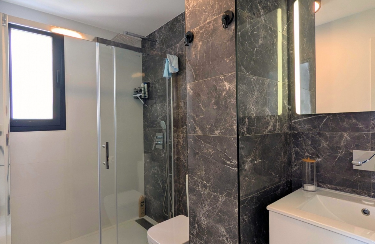 Revente - Attique - San Miguel de Salinas