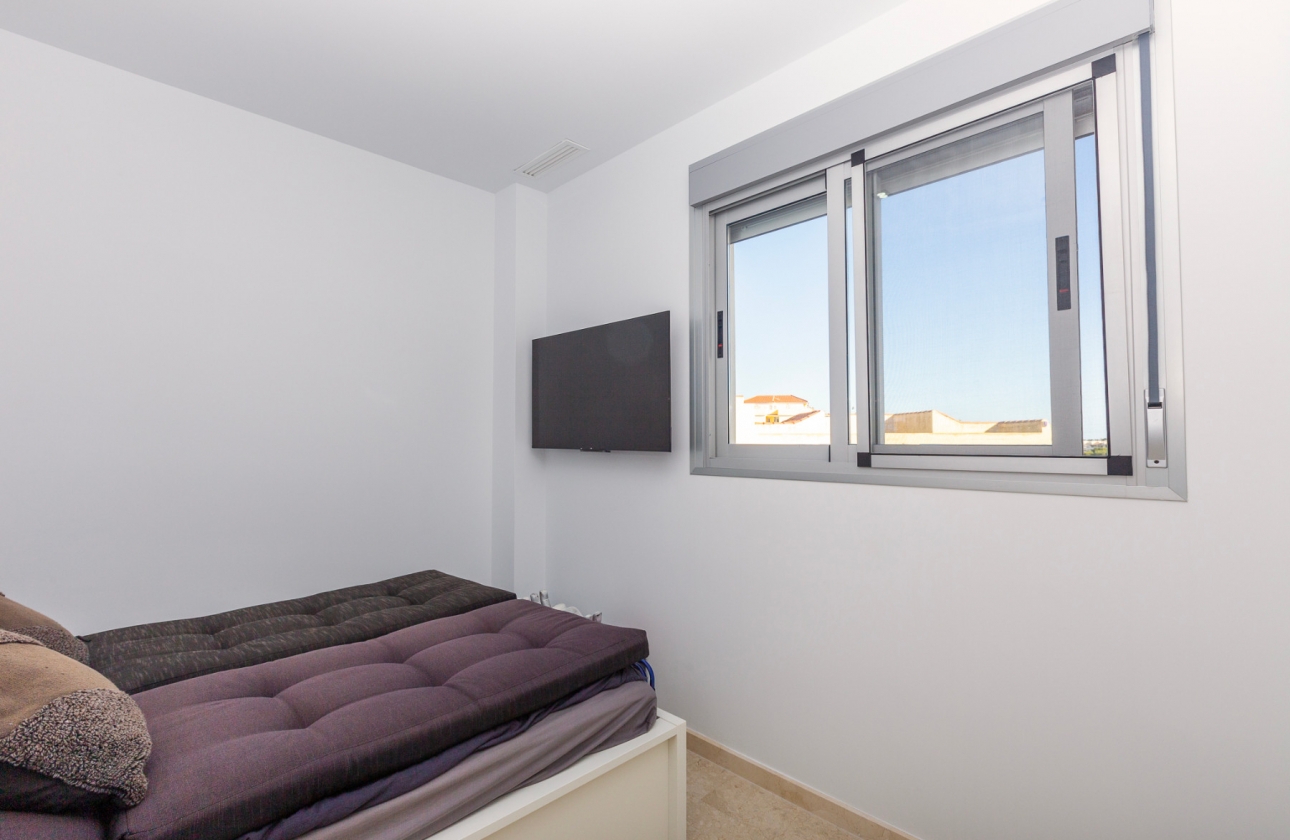 Resale - Apartment / flat - Villamartin
