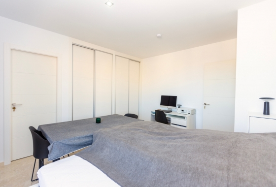 Resale - Apartment / flat - Villamartin