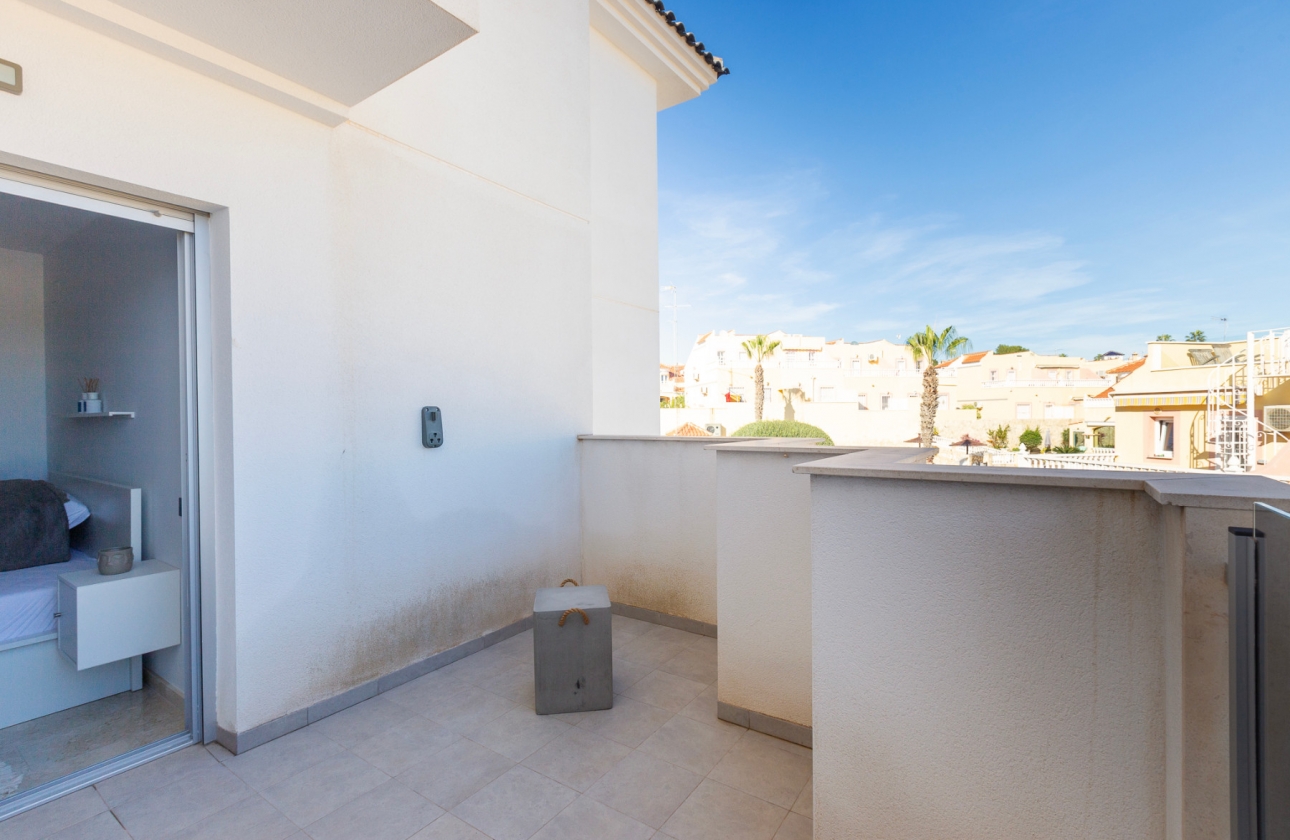 Resale - Apartment / flat - Villamartin