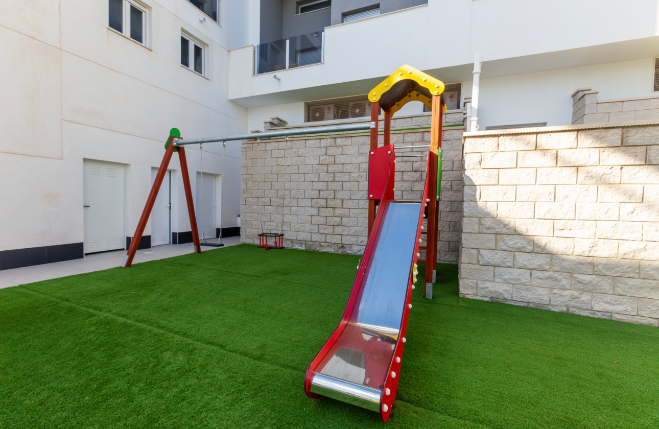 Resale - Apartment / flat - Villamartin