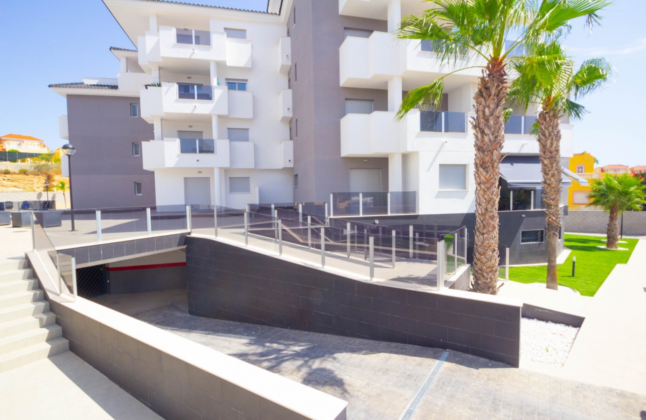 Resale - Apartment / flat - Villamartin