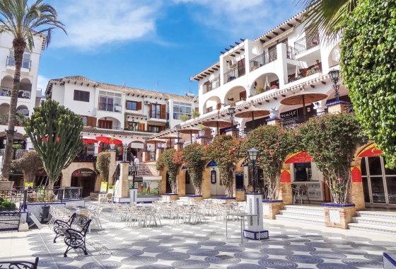 Resale - Apartment / flat - Villamartin