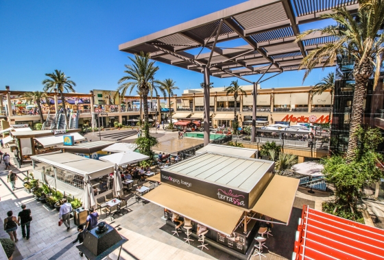 Resale - Apartment / flat - Villamartin