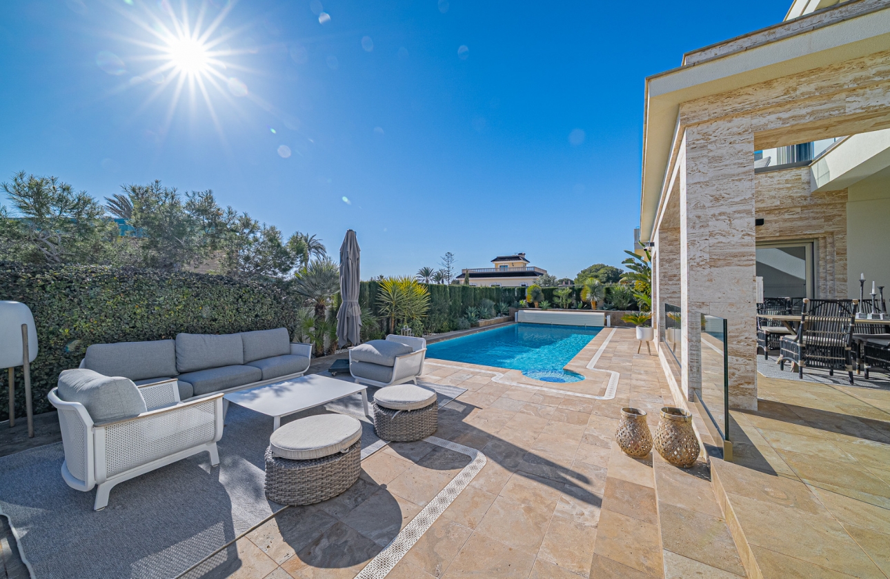 Revente - Villa - Orihuela Costa - Beachside