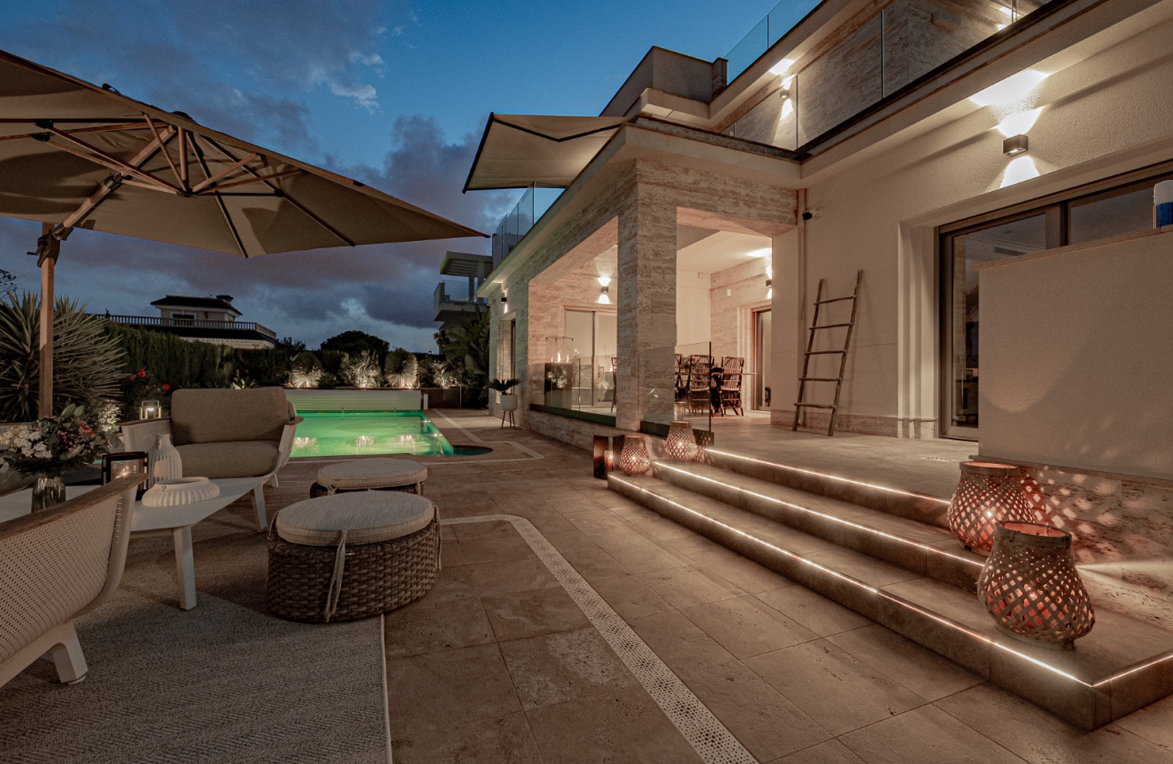 Revente - Villa - Orihuela Costa - Beachside