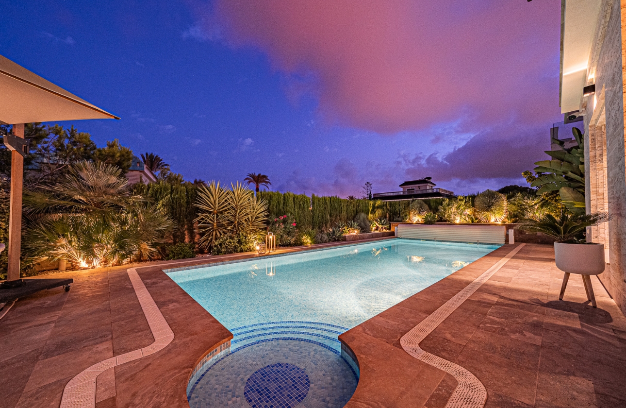 Revente - Villa - Orihuela Costa - Beachside