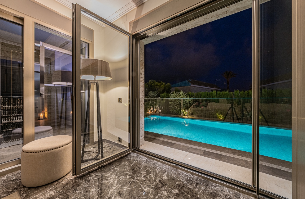 Revente - Villa - Orihuela Costa - Beachside