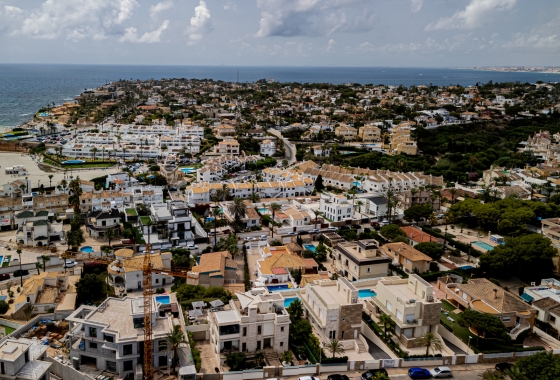 Revente - Villa - Orihuela Costa - Beachside