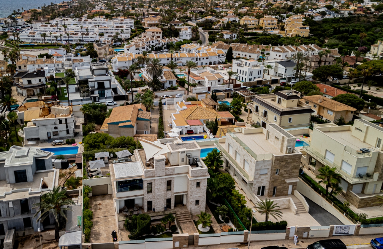 Revente - Villa - Orihuela Costa - Beachside