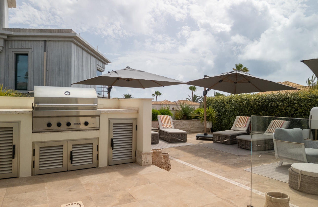 Revente - Villa - Orihuela Costa - Beachside