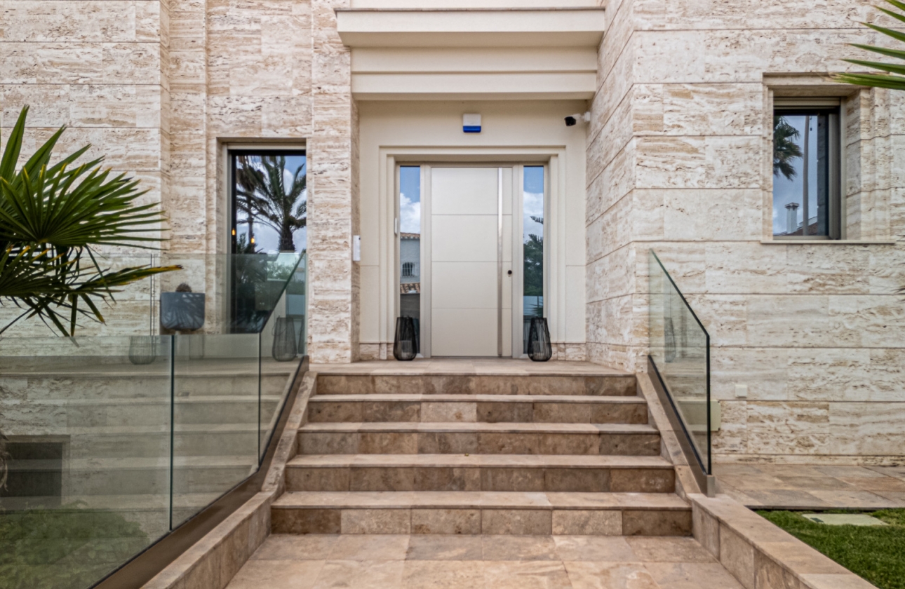 Revente - Villa - Orihuela Costa - Beachside