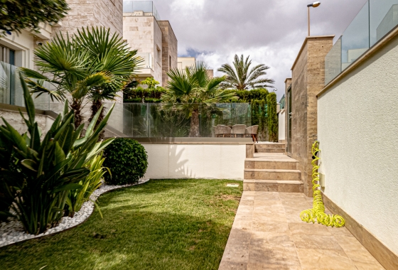 Revente - Villa - Orihuela Costa - Beachside