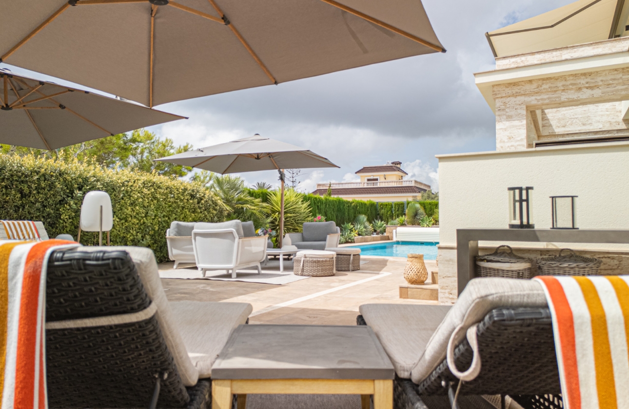 Revente - Villa - Orihuela Costa - Beachside