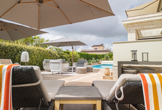 Revente - Villa - Orihuela Costa - Beachside