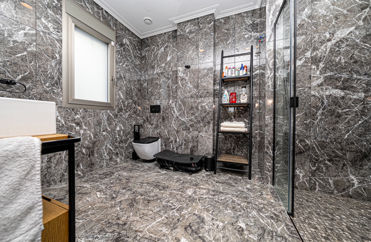 Revente - Villa - Orihuela Costa - Beachside