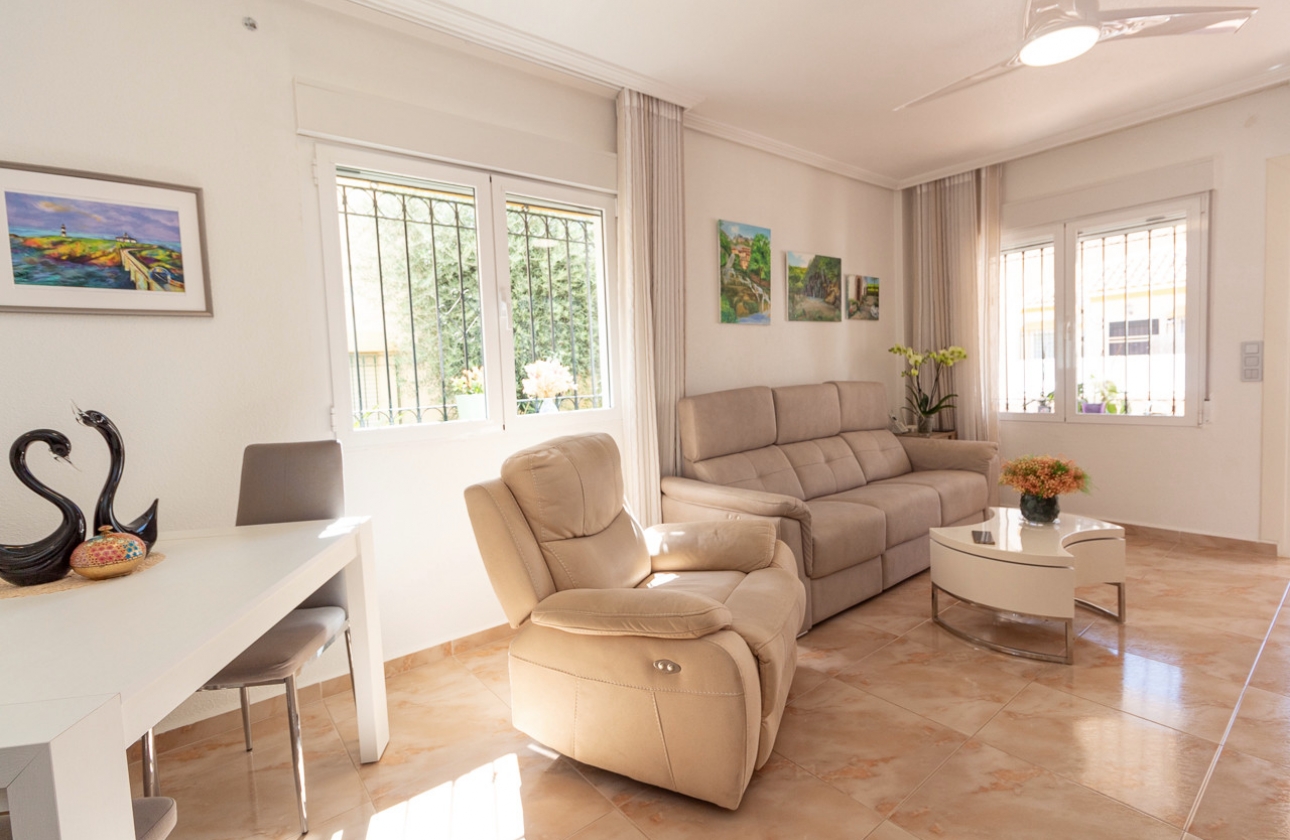 Revente - Villa - Orihuela Costa - La Zenia