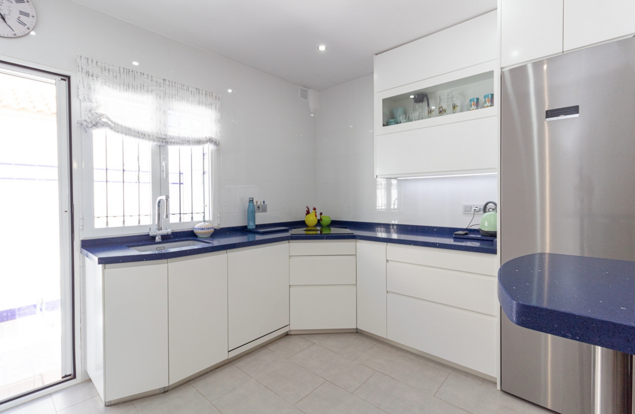 Revente - Villa - Orihuela Costa - La Zenia