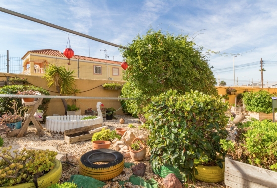Resale - Apartment / flat - Torrevieja - El Chaparral