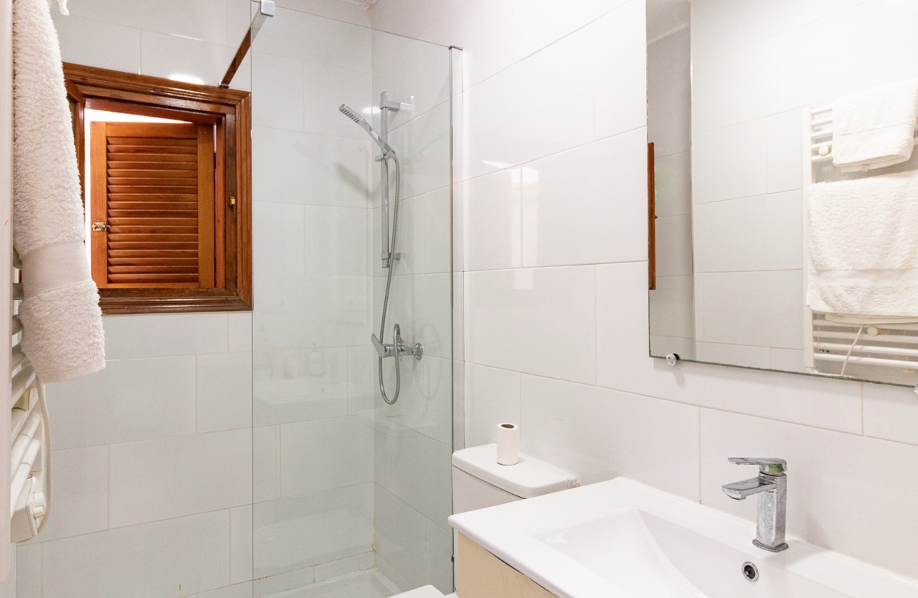 Resale - Apartment / flat - Torrevieja - El Chaparral